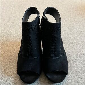 Elegant Black Women's Sandals